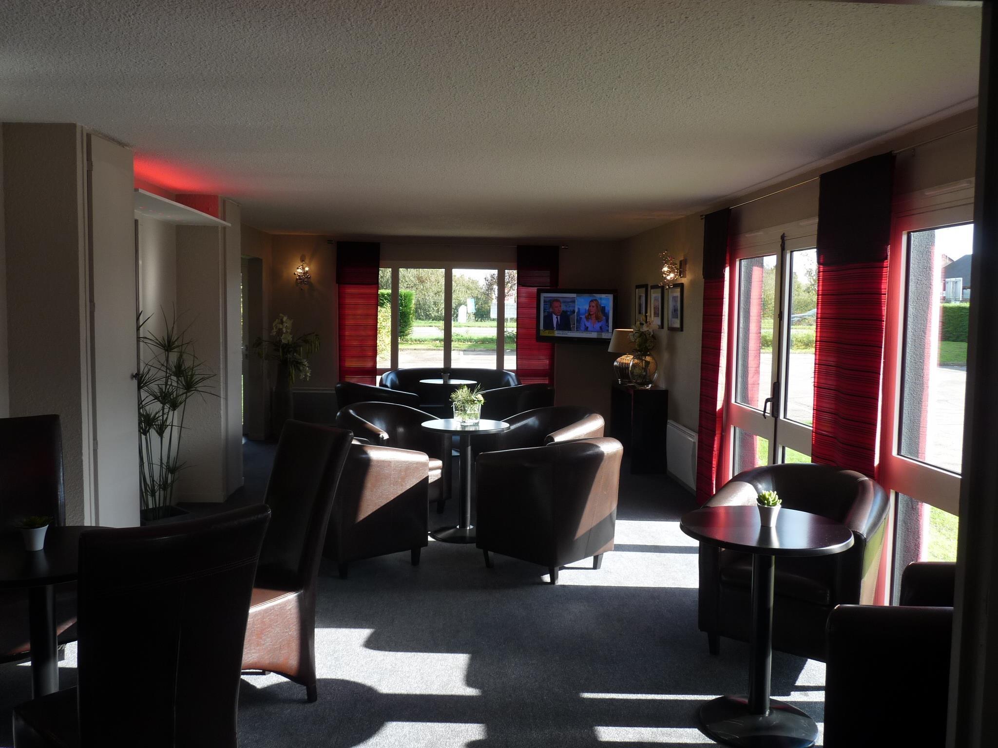 Hotel Kyriad Dieppe Saint-Aubin-sur-Scie エクステリア 写真