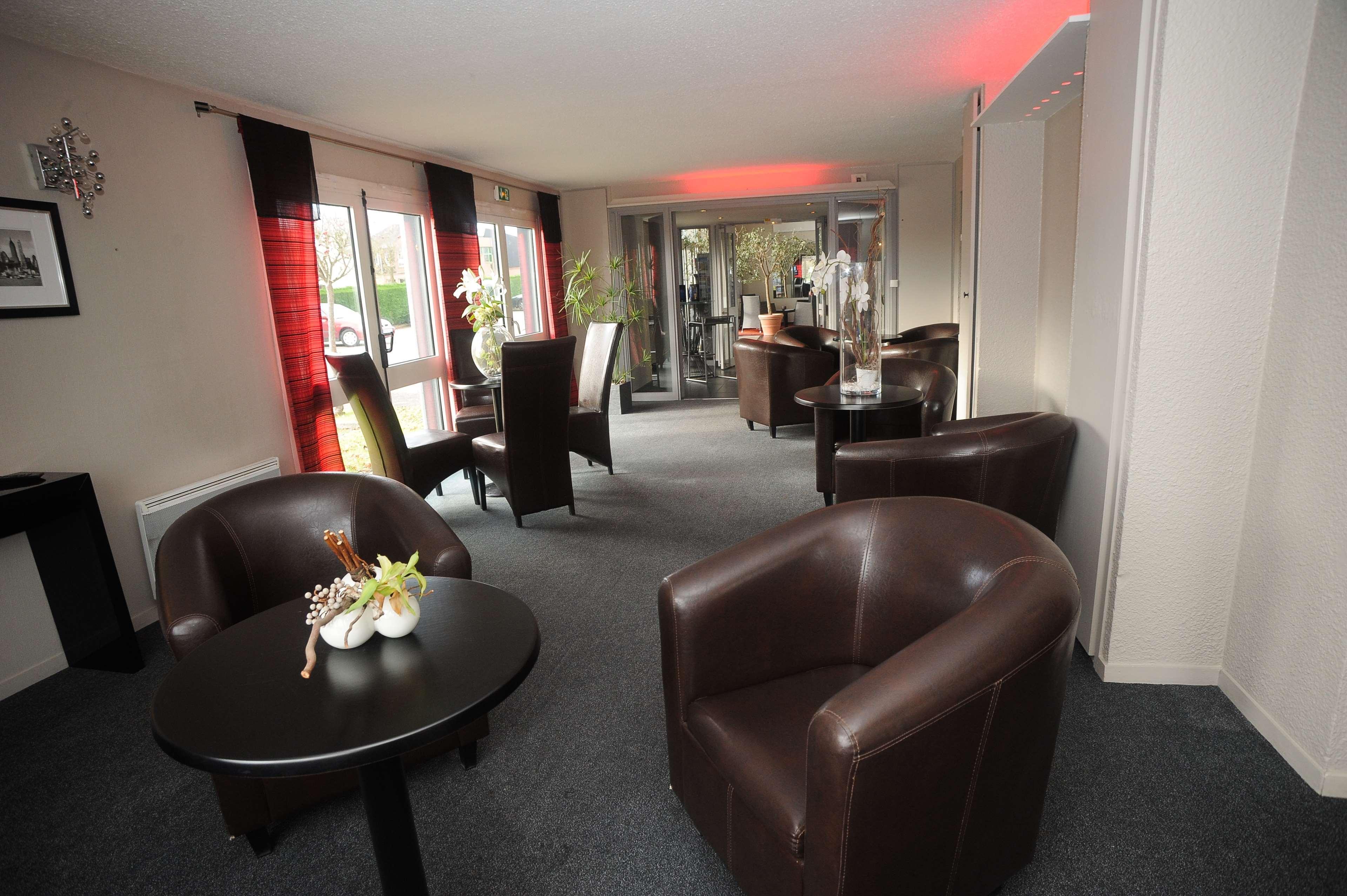 Hotel Kyriad Dieppe Saint-Aubin-sur-Scie エクステリア 写真