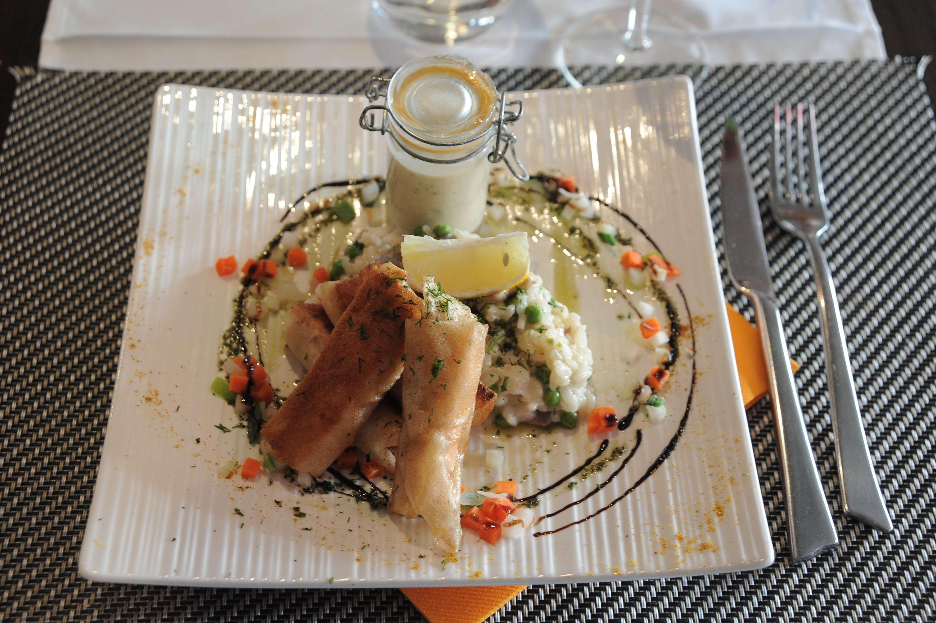 Hotel Kyriad Dieppe Saint-Aubin-sur-Scie エクステリア 写真