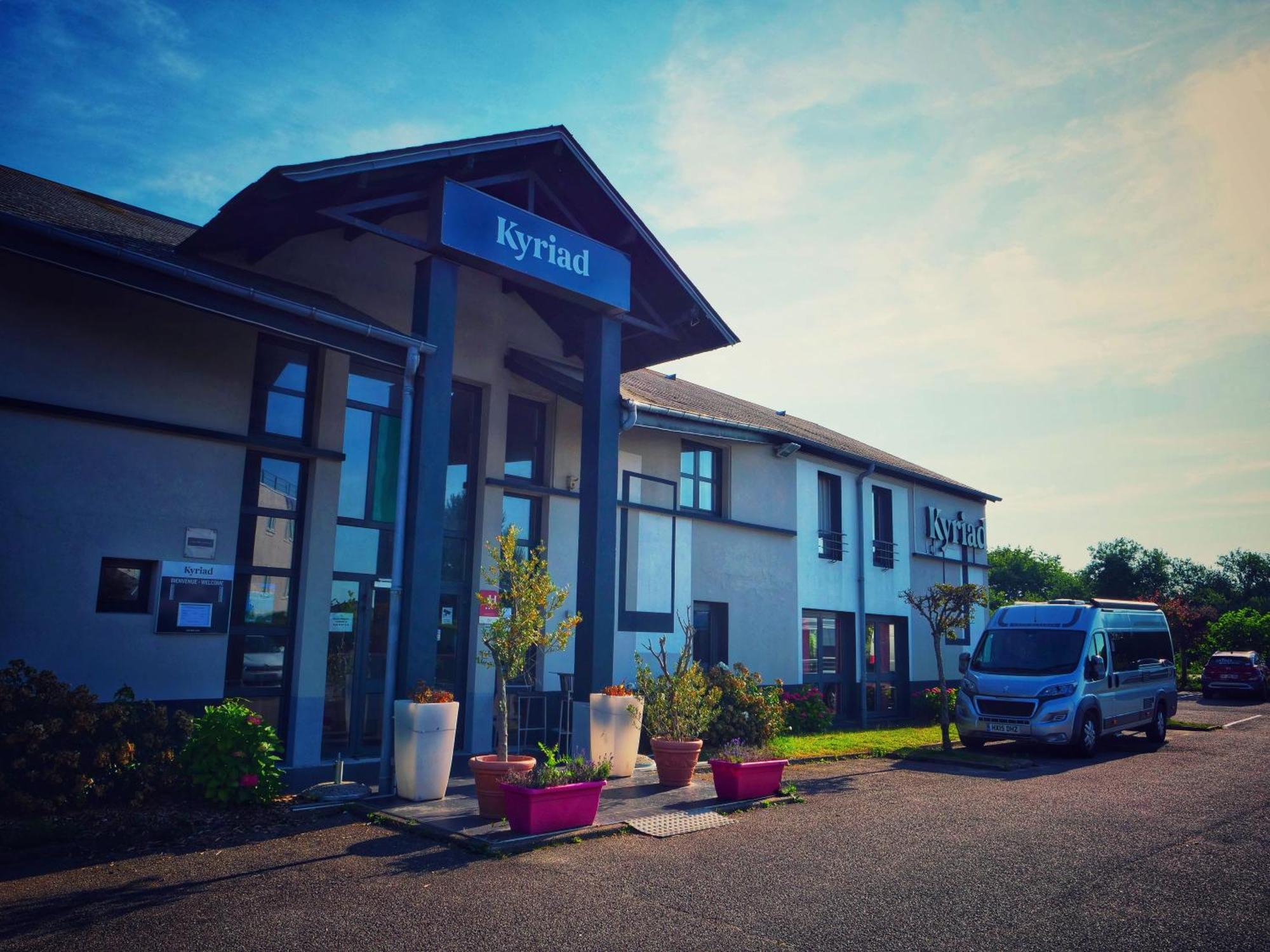 Hotel Kyriad Dieppe Saint-Aubin-sur-Scie エクステリア 写真